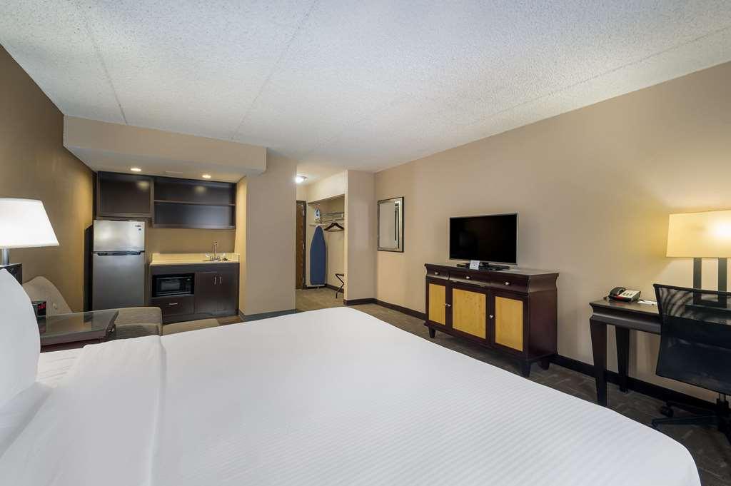 Best Western Detroit Livonia Hotel Kamer foto